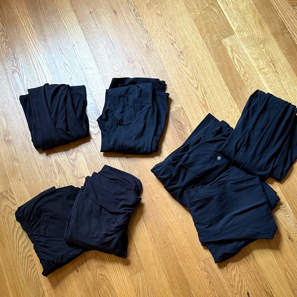 7 Pairs of Maternity Leggings